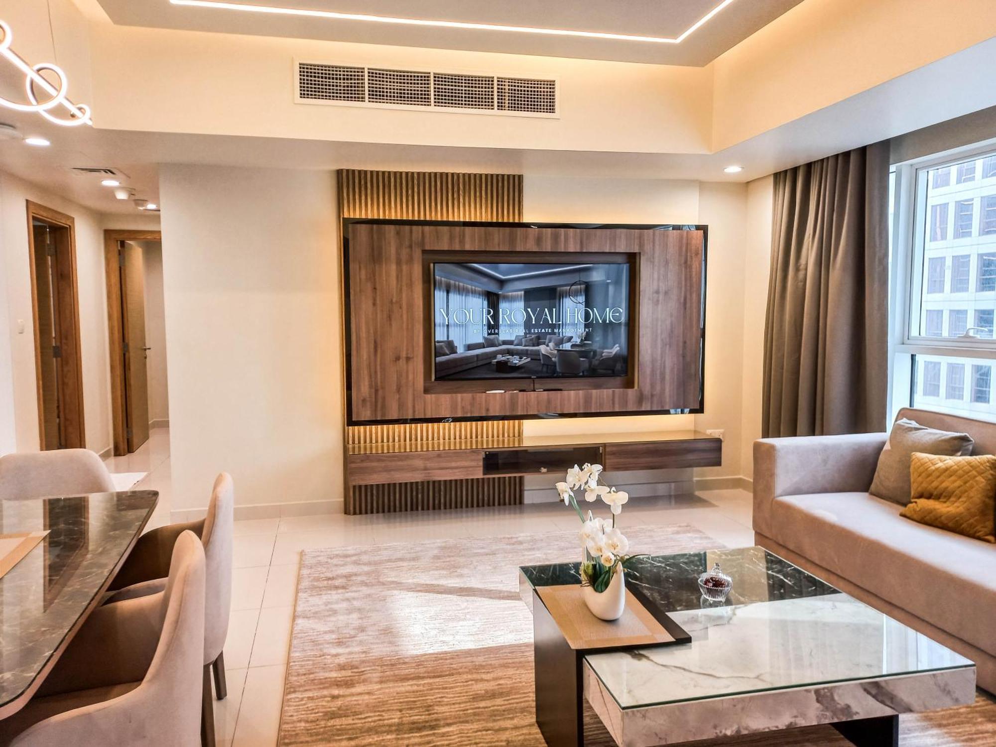 Royal Apartment *